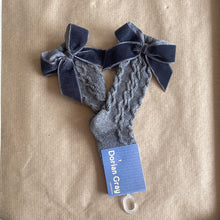 Load image into Gallery viewer, Dorian gray velvet bow socks