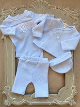 Load image into Gallery viewer, Mintini 4 piece baby set
